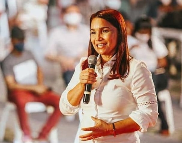Dinair Veloso é eleita prefeita de Timon