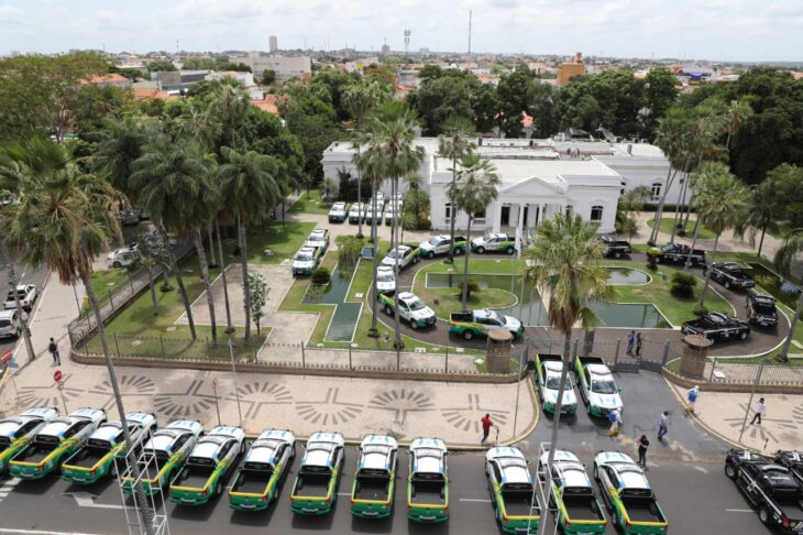 Novas veículos entregues pelo Governo do Piauí