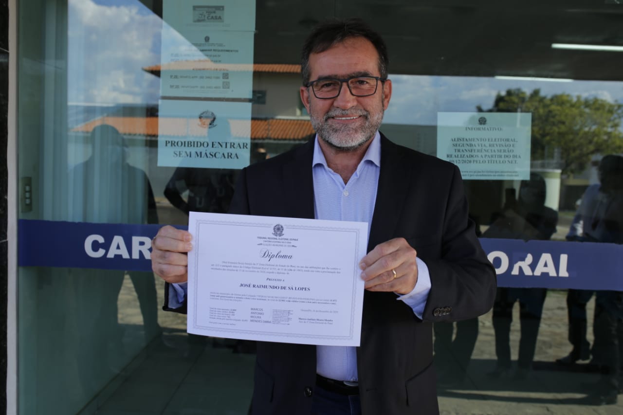 Prefeito reeleito Zé Raimundo é diplomado pela Justiça Eleitoral