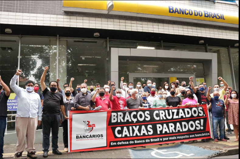 Funcionários do Banco do Brasil fazem paralização.