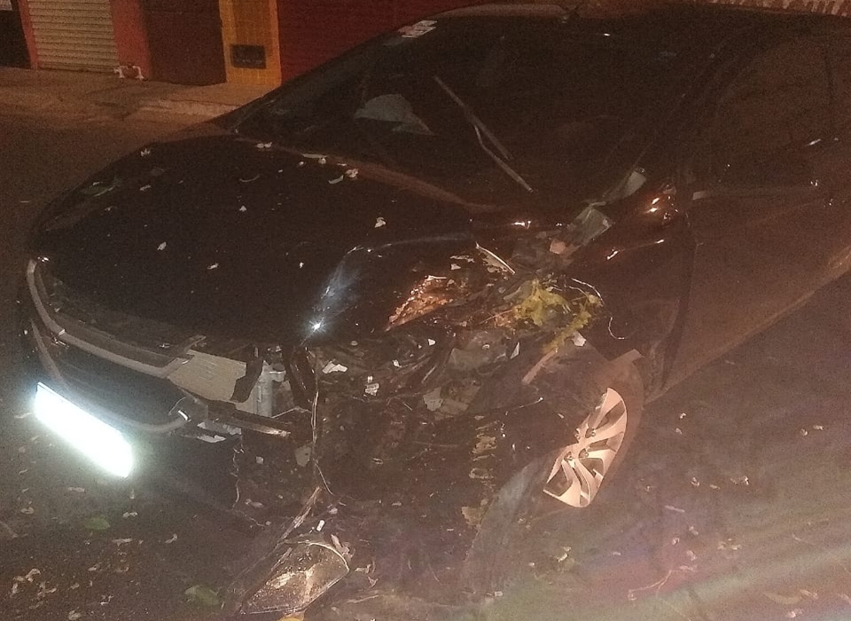 O acidente aconteceu na Avenida Joaquim Nelson, no bairro Dirceu Arcoverde.