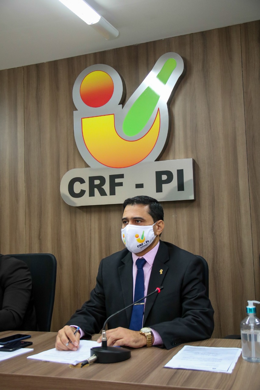 Presidente do CRF-P, Luiz Júnior