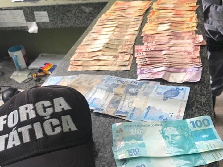 Casal é preso pela PM em Piripiri com três notas de R$ 100 falsificadas