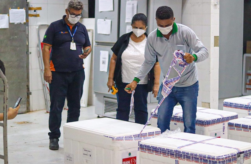 Piauí recebe 60.050 doses de vacinas contra a Covid-19.
