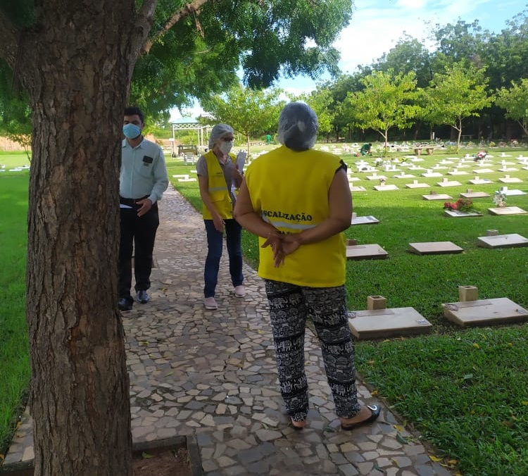 Vigilância Sanitária visita principais cemitérios da capital