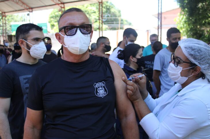Piauí libera 489 doses de vacinas contra Covid para a Polícia Penal