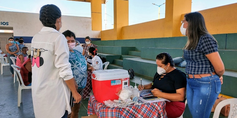 Prefeitura realiza arraiá da vacinação em Cocal.