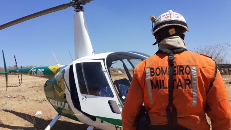 Polícia Militar envia helicóptero ao Sul do Piauí para ajudar no combate às queimadas.