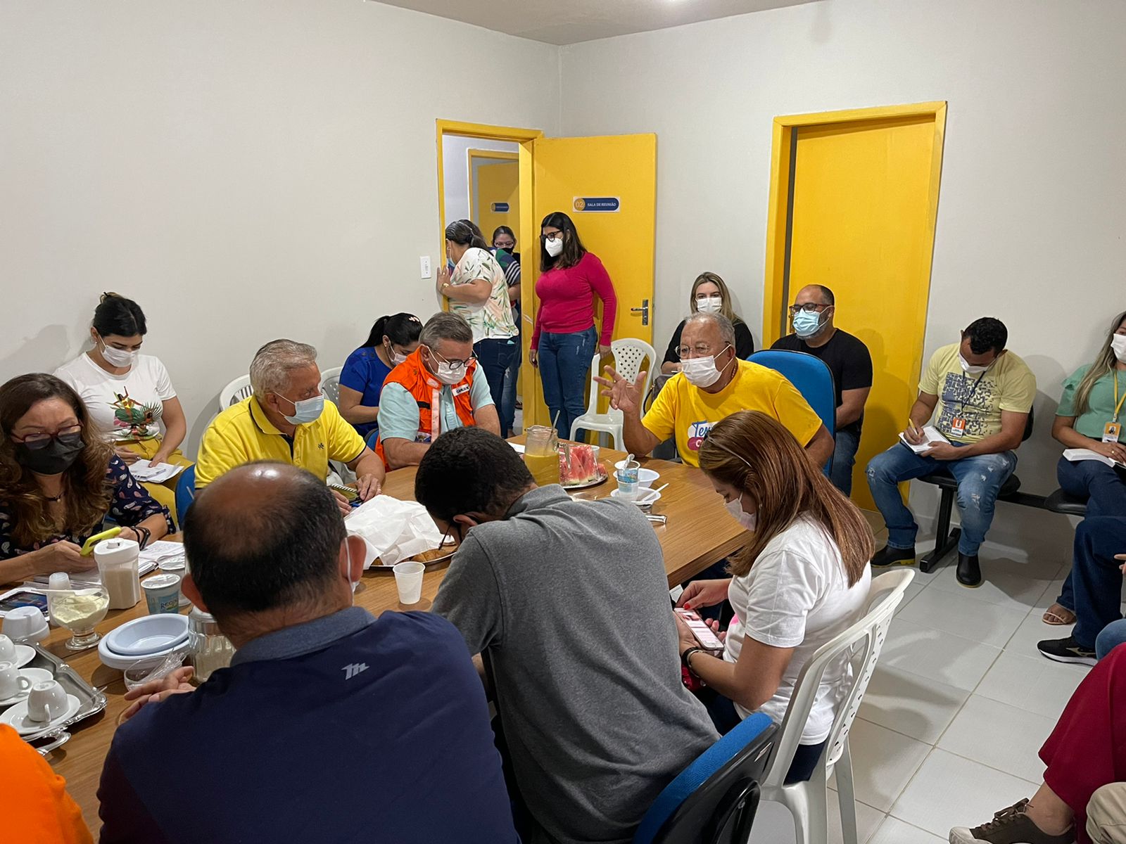 Reunião do Comitê de Emergência com Dr. Pessoa em Teresina.