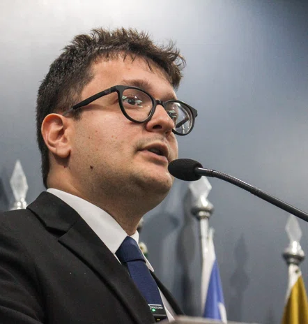 Petrus vai registrar BO após receber ameaças de morte por causa de projeto