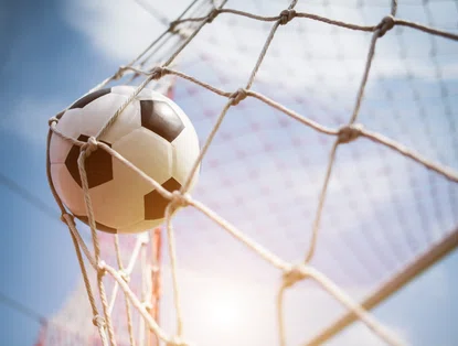 Futebol, bola de futebol, rede