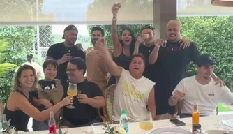 Ana Castela aparece com Zé Felipe e família de ex no Dia das Mulheres
