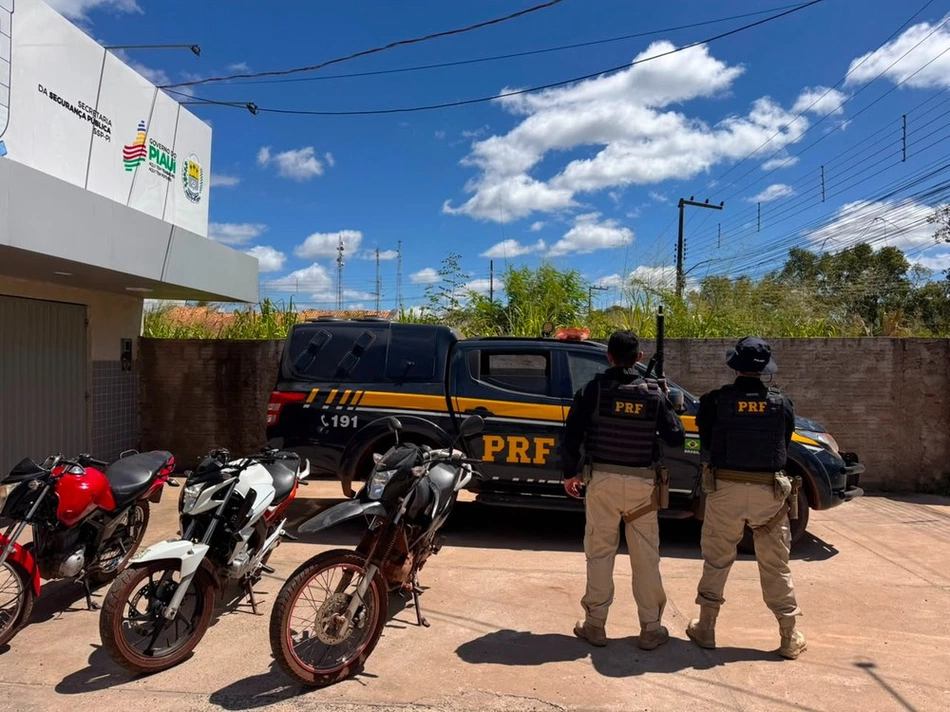 PRF recupera três motocicletas adulteradas com registro de roubo em Batalha