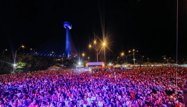Multidão lota Festival Piauí em Cristo durante celebração de fé e solidariedade