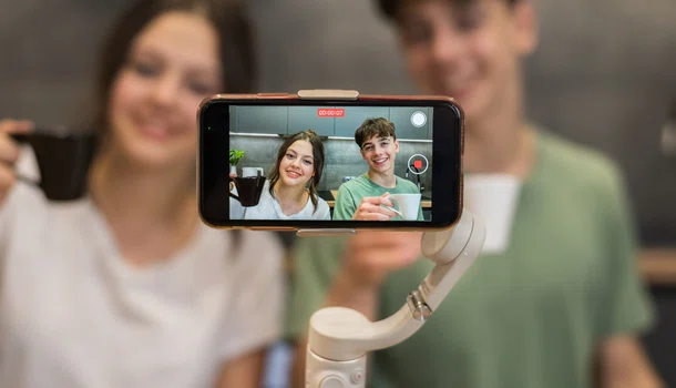 Especialista recomendam equilíbrio no uso de redes digitais para evitar sobrecarga mental